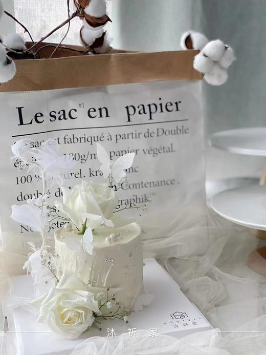 蝴蝶白玫瑰 商品图0