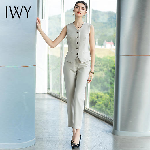 IWY/米色杏色都市时尚设计感职业女士西装套装三件套工作服上班职业装马甲CPM1486 商品图4