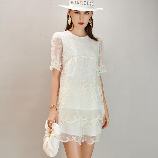 剩S/M 芳外蕾丝小衫套装夏季蕾丝小衫短裤宽松直筒女式套装 商品图3