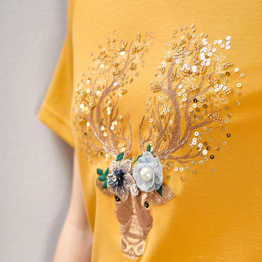 夏季时尚套装刺绣短袖T恤百褶A字半裙两件套 商品图4