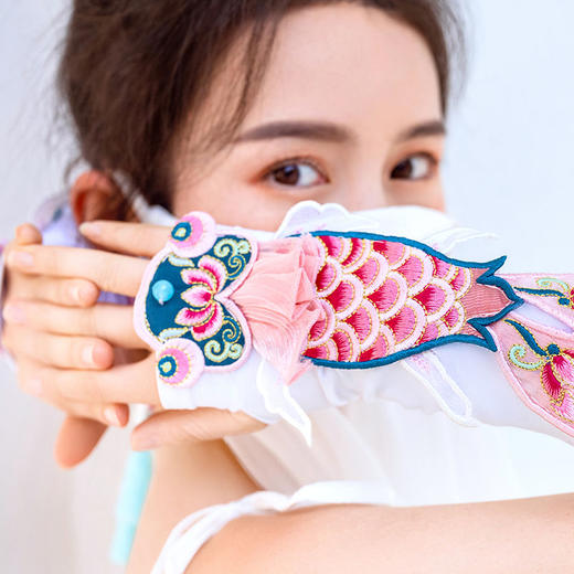 神仙手 复古中国风时尚刺绣护臂夏2022新款薄开车手套袖子女 商品图3