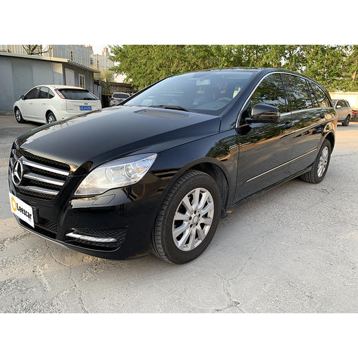 奔驰 R 320 4MATIC 商务型 【长租-北京】 商品图3