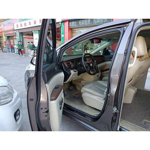 别克 GL8 25S 尊贵型 【长租-深圳】 商品图4