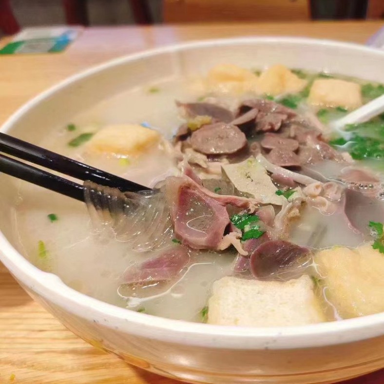 南京鸭得堡鸭血粉丝全家福