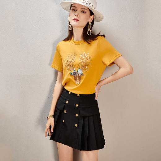 夏季时尚套装刺绣短袖T恤百褶A字半裙两件套 商品图0