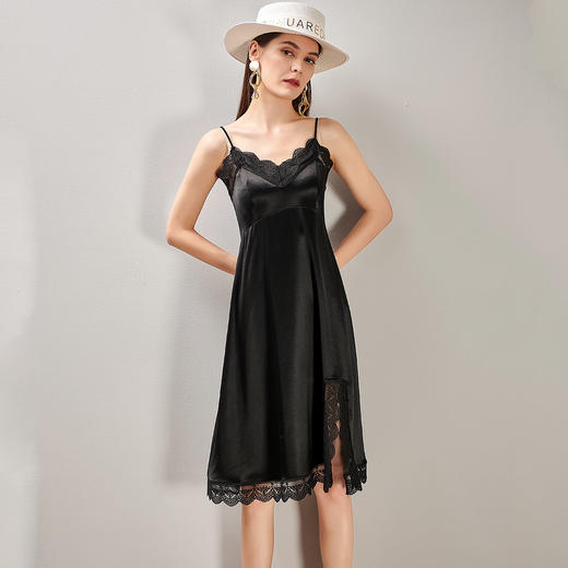 剩S 芳外夏季醋酸吊带裙蕾丝拼接开衩性感锁骨无袖连衣裙 商品图3