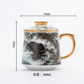 春牛呈祥珐琅彩锥形杯