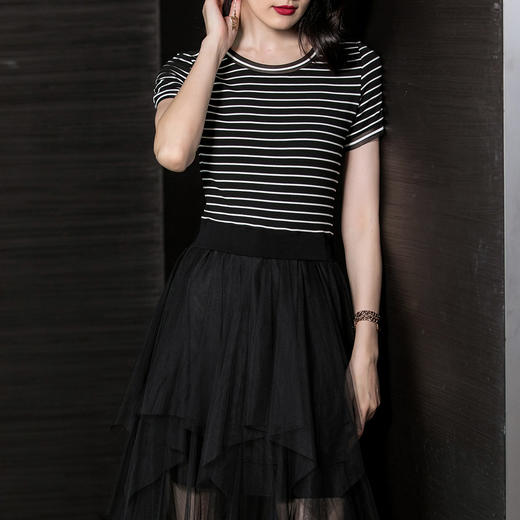 芳外芳外优雅气质中长裙休闲时尚条纹网纱拼接假两件连衣裙 商品图1