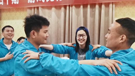 大母鸡小母鸡 商品图0