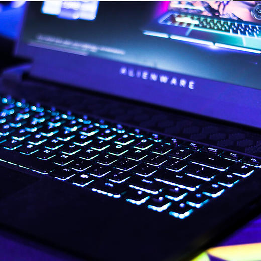 外星人ALIENWARE x17 R1 17.3英寸高端游戏本11代8核i7 32G 1T RTX3070 165Hz 高刷屏轻薄笔记本电脑1776W白 商品图6