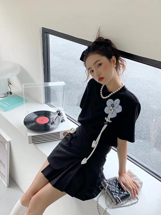 （清仓现货）【社群供W】立体小花T恤 商品图1