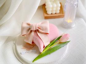 怦然心动（法式甜品 整体慕斯体:茉莉 夹心:覆盆子）需提前两天预定呦