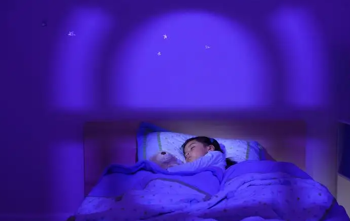 选对正确食物，改善睡眠质量