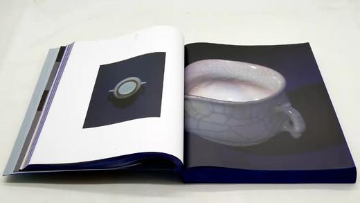 《御宋：50绝美》《御宋：50绝美》，8开，函套装，德基美术馆编，姜嵩设计，凤凰出版社2021年版，定价1500，售价1288元。宋瓷，端庄典雅，含蓄隽永，不似唐代瓷器的恢宏富丽，更 商品图10