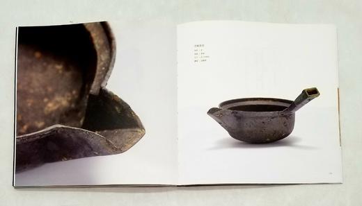 《慧日峰下：宋代僧家茶事》，20开，全彩印本，一归主编，附，西泠印社出版社2021年版，定价258元，售价：258元。

茶在佛教生活中有三种利用，一是在佛前供奉，二是僧徒自饮以助修禅悟道，三是供僧俗 商品图14