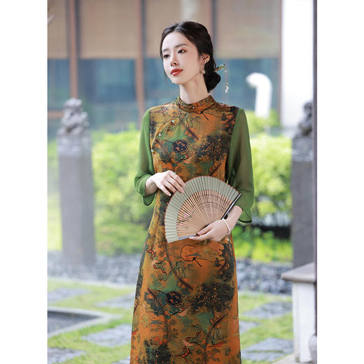 舒适百搭，仿香云纱印花立领修身中长款旗袍JLM-2247 商品图3