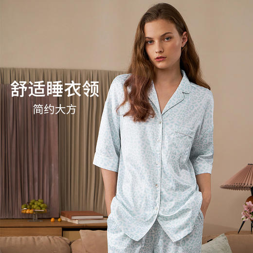 HSIA遐睡衣女夏季豹纹印花宽松落肩短袖长裤两件套舒适家居服套装 商品图3