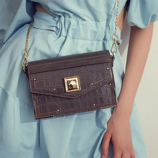 【明治】简约鳄鱼纹牛皮单肩包 商品图0