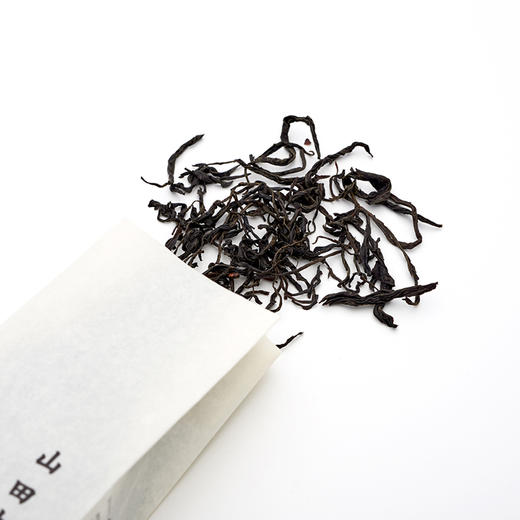 山田土 300年野生古树滇红云南凤庆红茶 桐木盒包装 滇红裱白礼盒 商品图6