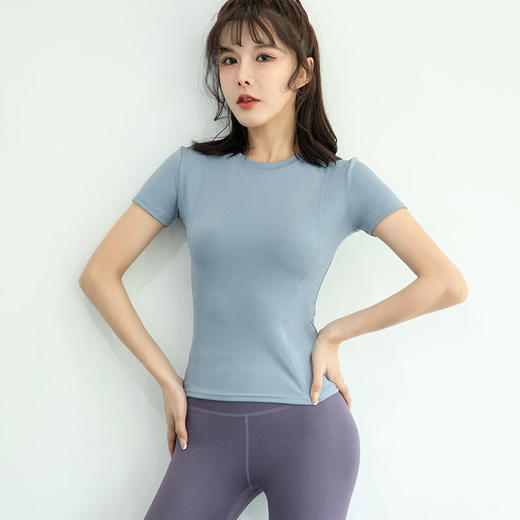 2022年春季新款专业瑜伽健身运动服女士圆领上衣显瘦型短袖 商品图2