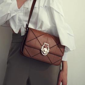 【明治】菱格铆钉单肩斜挎包