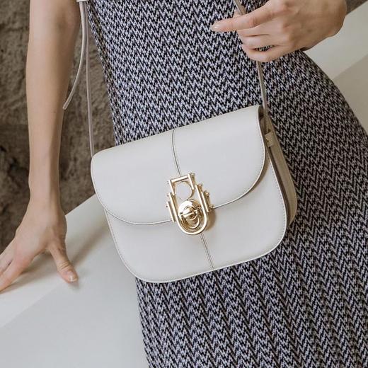 【明治】简约牛皮单肩斜挎马鞍包 商品图0