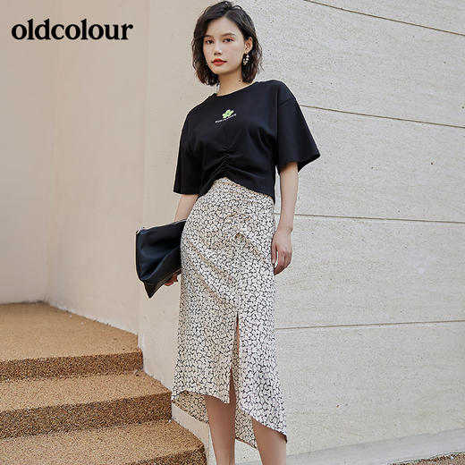 oldcolour夏季新品小碎花半裙抽绳设计感包臀前开叉半身裙BO22063064B 商品图1