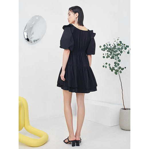 NEELLY纳俪商场同款夏季连衣裙女设计感泡泡袖A字裙收腰小黑裙N22044Y04430 商品图4