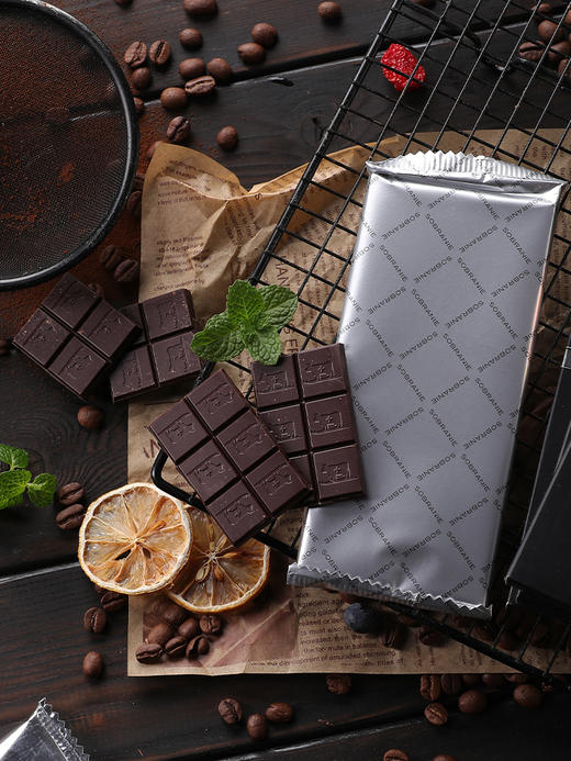 俄罗斯进口精致牌教授世家系列高浓度黑苦巧克力70g/块100%、85%、72% 商品图1