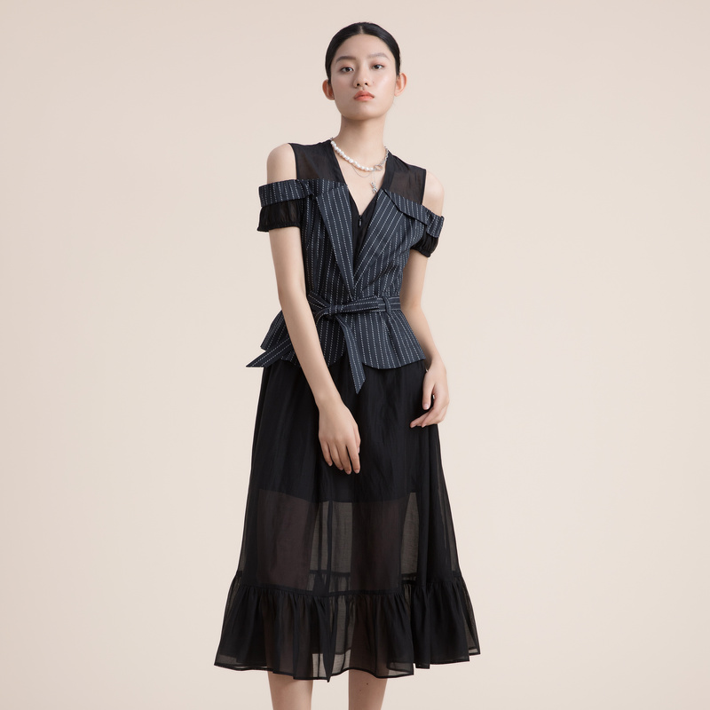 谜底假两件收腰连衣裙2022夏季新款V领小露肩真丝棉长裙222ML0667