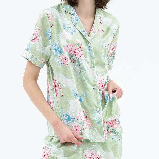 【专柜同款】爱帝女士缎面仿真丝浪漫印花八分裤套 商品图4