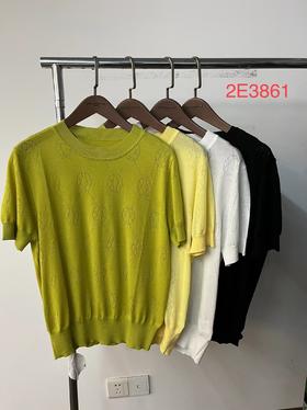 铅白色、鹅黄色针织衫2E3861
