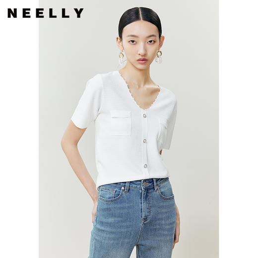 NEELLY纳俪商场同款气质波浪V领针织衫女珍珠扣修身上衣夏季新款N22041A01004 商品图0
