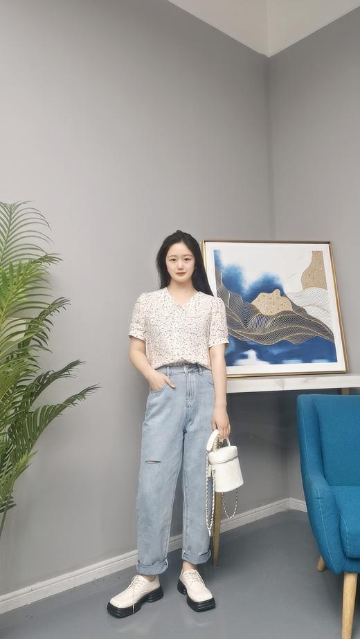 臣禾做旧复古摩登牛仔裤K222061032 商品图0