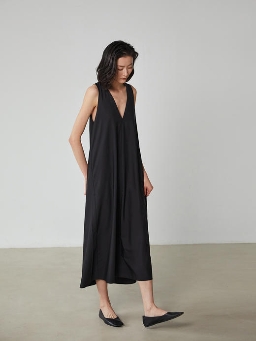 Semplicita | U01 Alexis midi dress V领无袖背心连衣裙 [ 黑 ] 商品图1