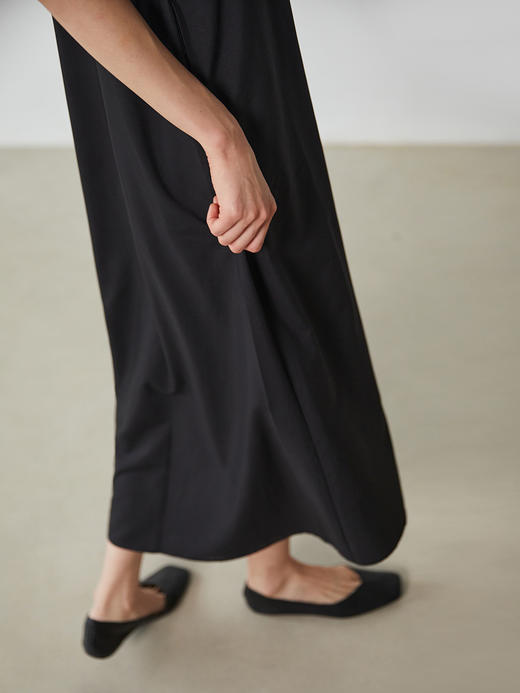 Semplicita | U01 Alexis midi dress V领无袖背心连衣裙 [ 黑 ] 商品图2