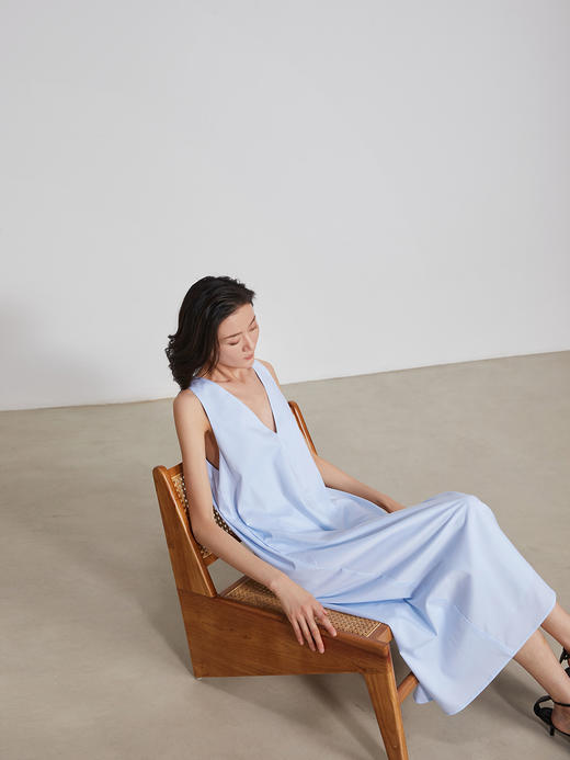 Semplicita | U01 Alexis midi dress V领无袖背心连衣裙 [ 黑 ] 商品图7