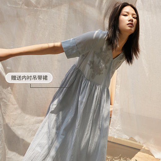 famecoco范可儿气质连衣裙女神范2022夏新款收腰刺绣钩花裙子女 商品图2