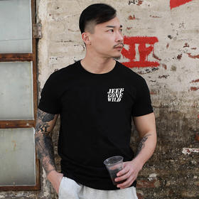 自由基地FREEBASE越野车攀爬牧马人图案印花夏季短袖全棉休闲T恤 NMT-1839