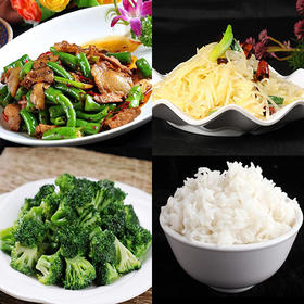 农家小炒肉+土豆丝+西蓝花+米饭