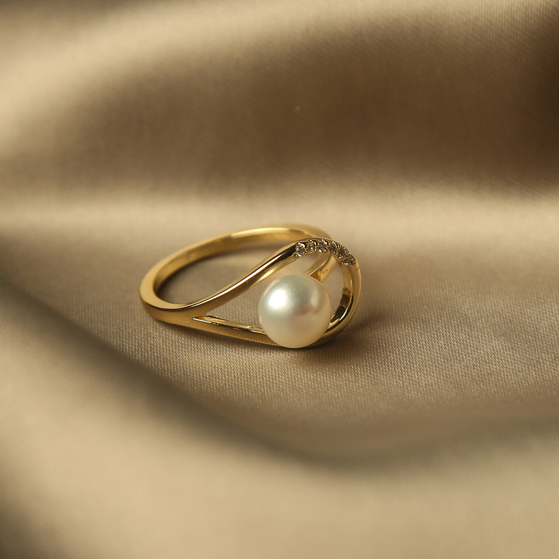 Manreya玛芮雅“时空之环”珍珠锆石水滴形戒指