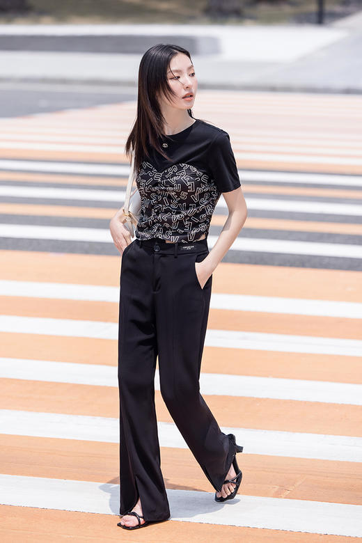 FIVE PLUS2022新款女夏装假两件短袖T恤女宽松字母设计感上衣2WN2021200 商品图3