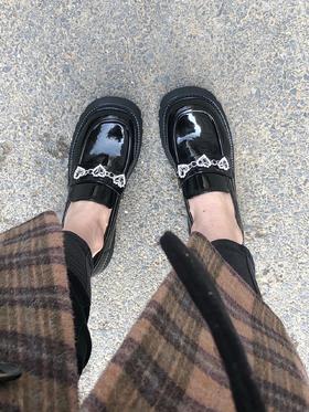 真的很好看的厚底单鞋！！ 太喜欢小皮鞋啦！！ 穿上增高！！矮子乐了！