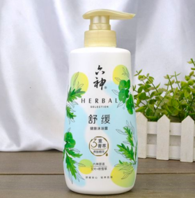 六神舒缓健肤沐浴露（艾叶+积雪草）750ml