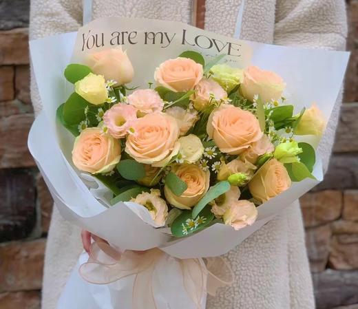 【气质妈妈】香槟玫瑰混搭花束 商品图0