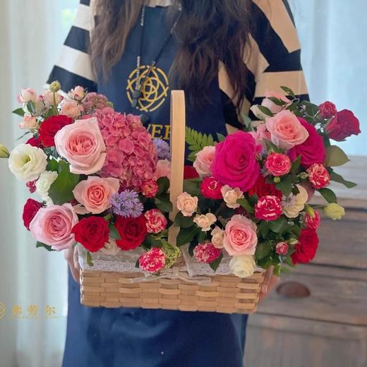 【美丽女神】玫红混搭花篮 商品图0