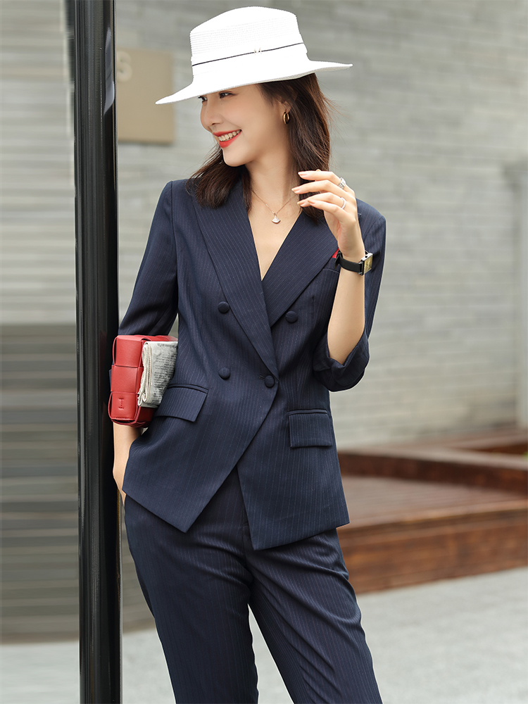 秒218元一套 西服女上衣时尚条纹职业西装OL气质套装