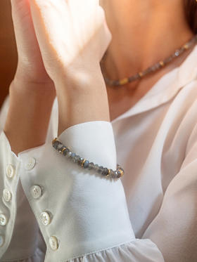 CAPSULE | Wild Bracelet Labradorite [ 拉长石手链 银灰 ]
