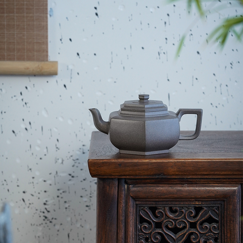 龙德堂陶艺 徐飞制 《雪华》天青泥 270 cc