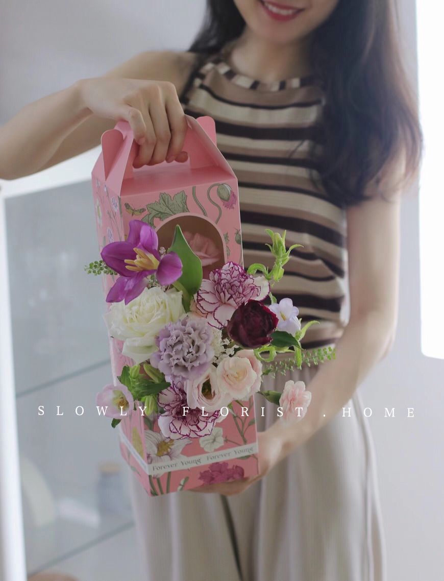 手提小花盒
